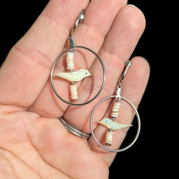Vintage Silver Bird Hoop Earrings shell fetish screw-back - Picture 3 of 3